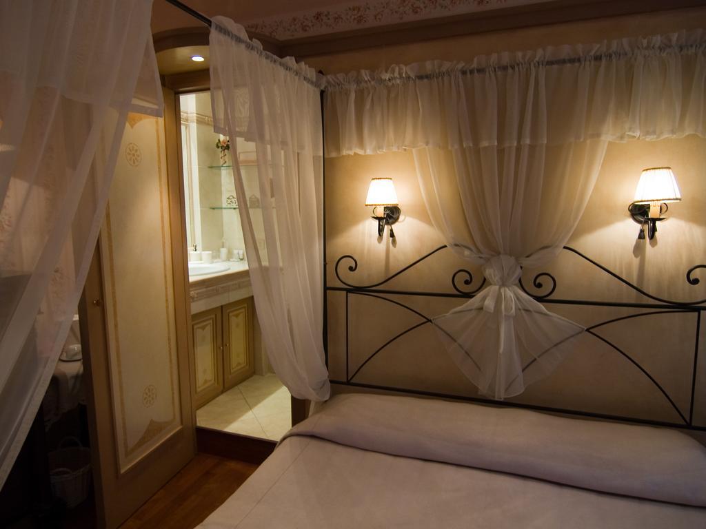 روما B&B Les Suites الغرفة الصورة